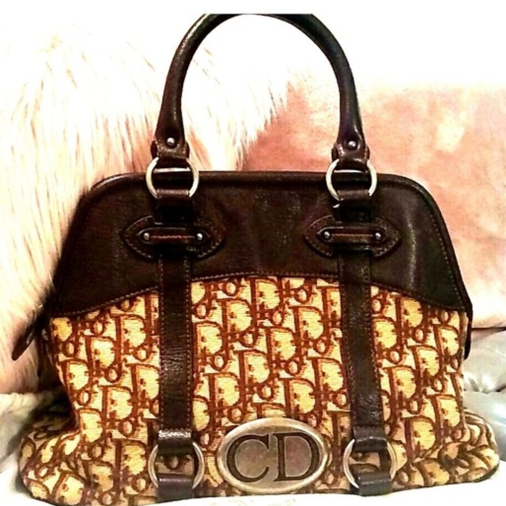 Christian Dior Monogram Purse (authentic)